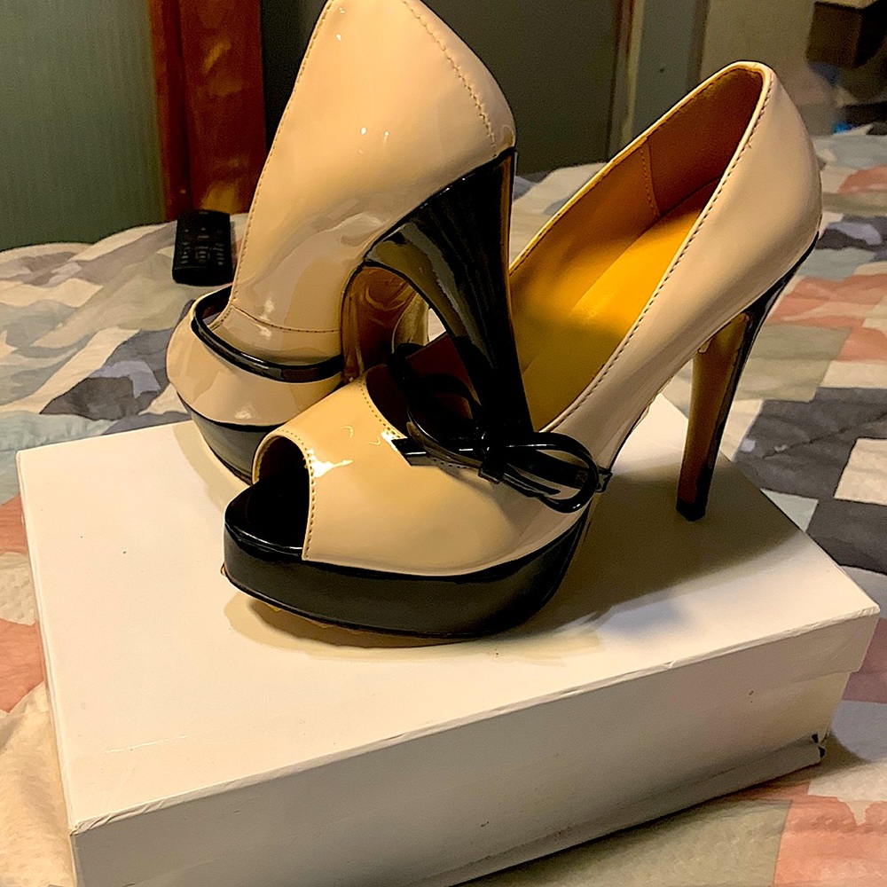 Bow strap heels.. new